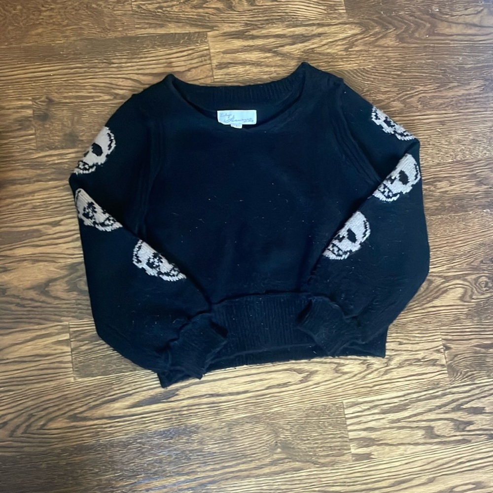 Skull sweater